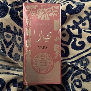 Jean Miss Yapa Perfume - Pink and White